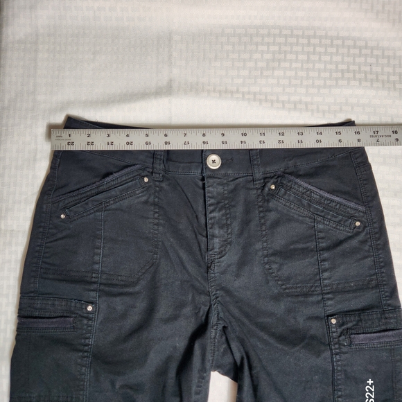 Style & Co. Black Cargo Shorts. SKU C12 - Picture 6 of 7